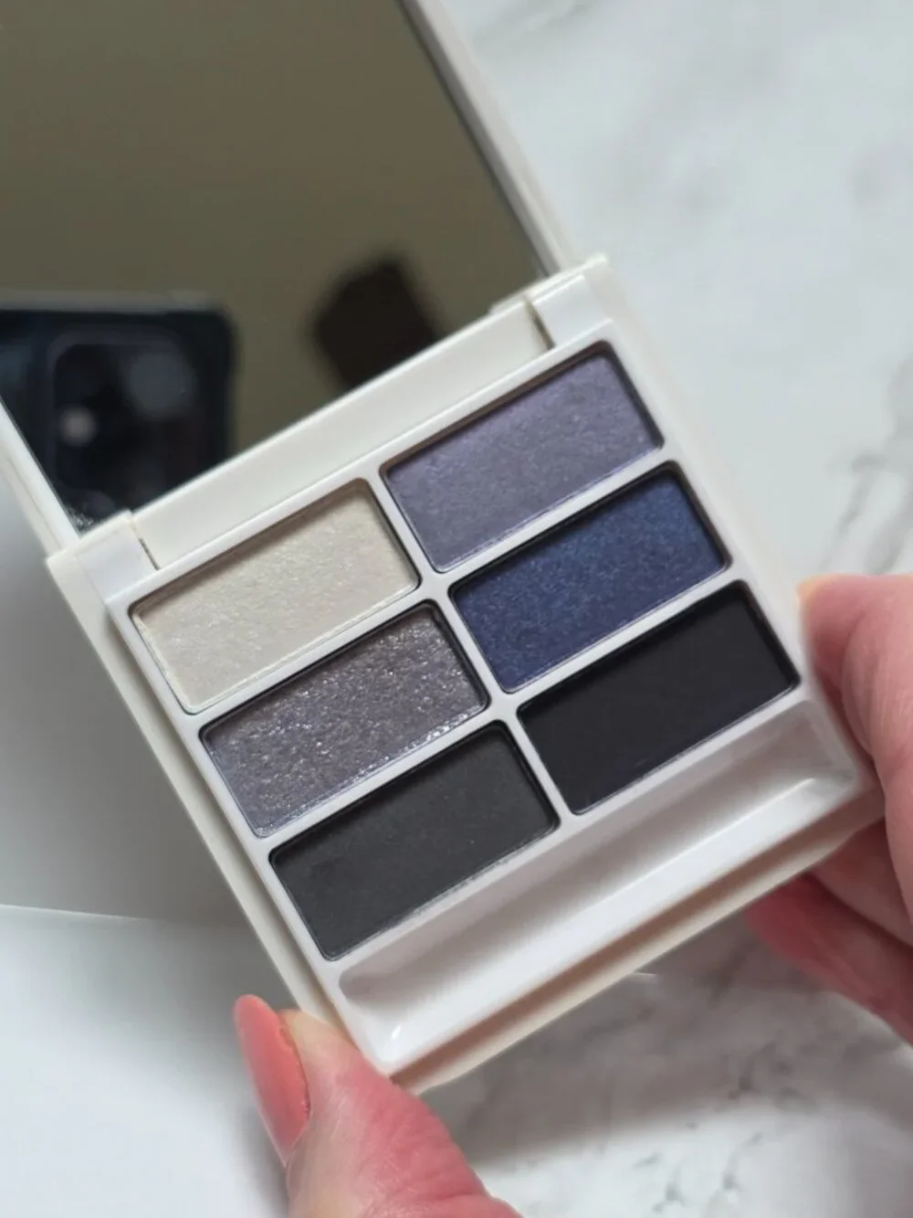 MAC 6 SNOWGLOBE Eye Shadows COOL